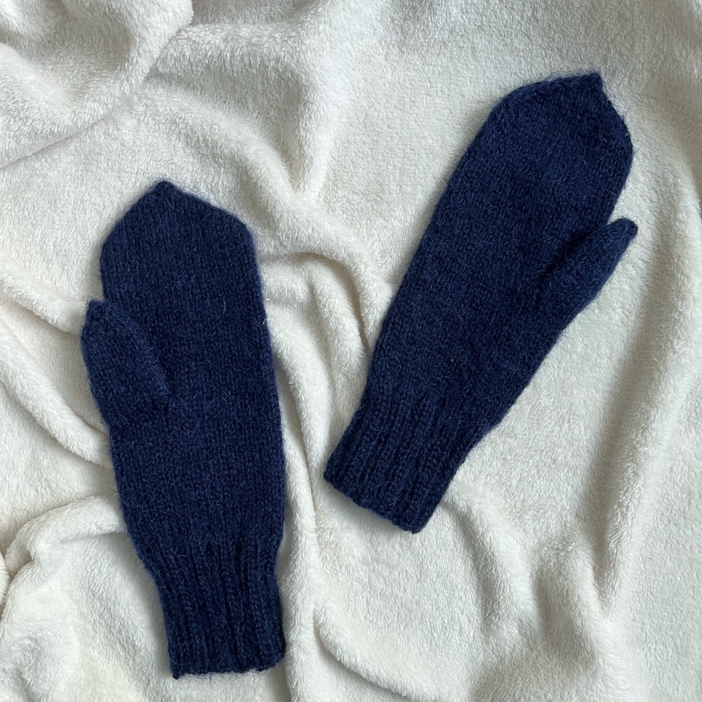 Handmade knitting mittens